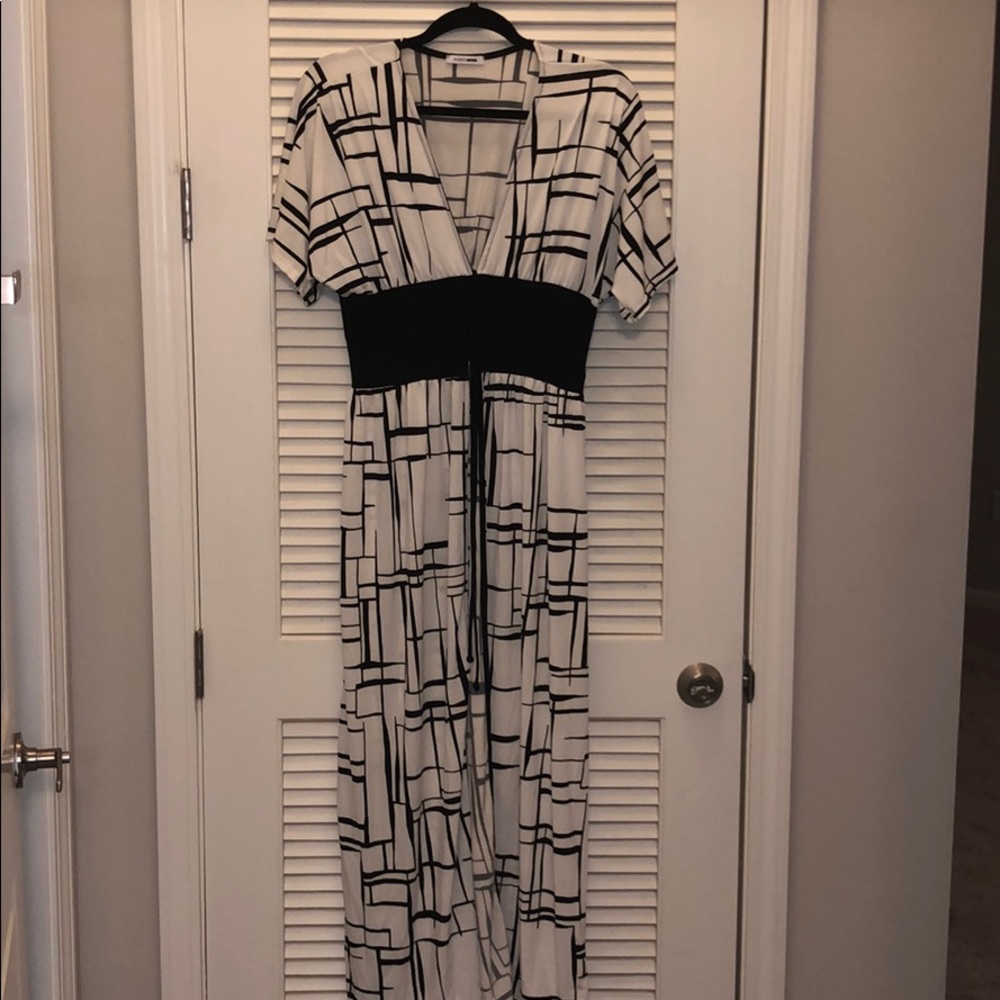 Black and white kimono
